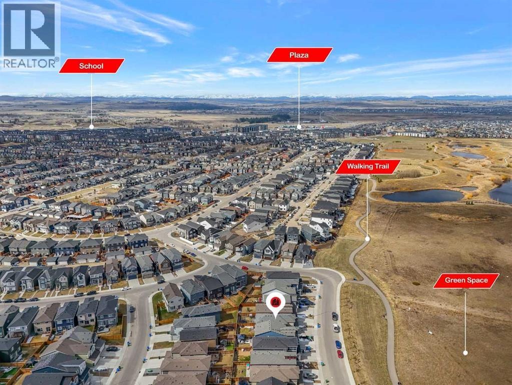 341 Walcrest View SE — photo 3