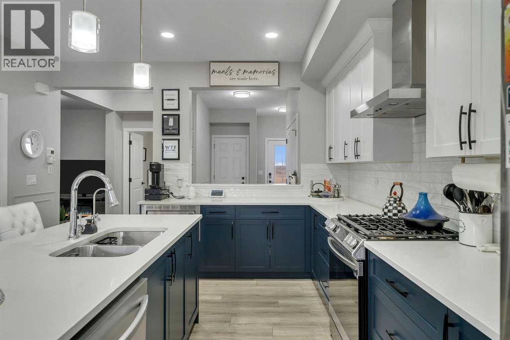 341 Walcrest View SE — photo 9
