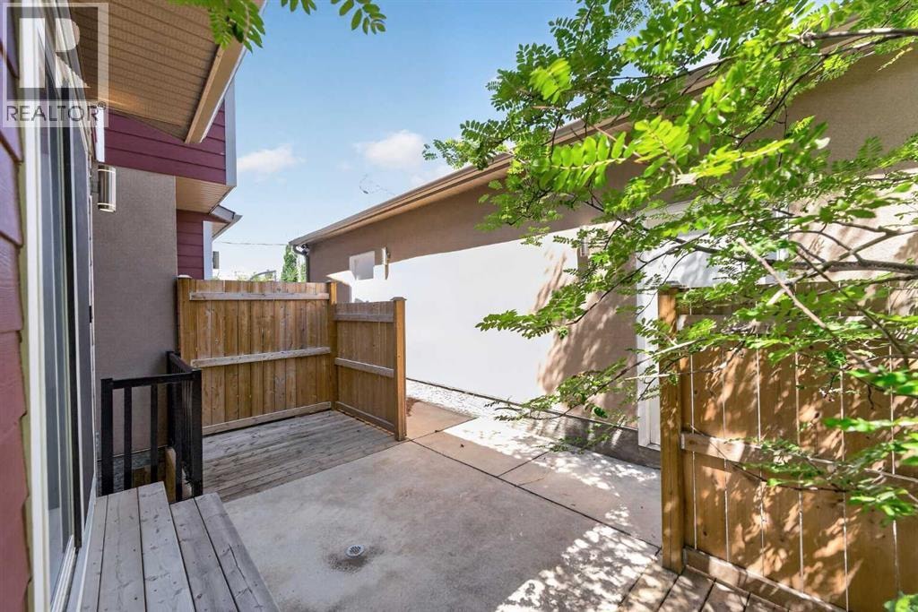 2, 530 56 Avenue SW — photo 40