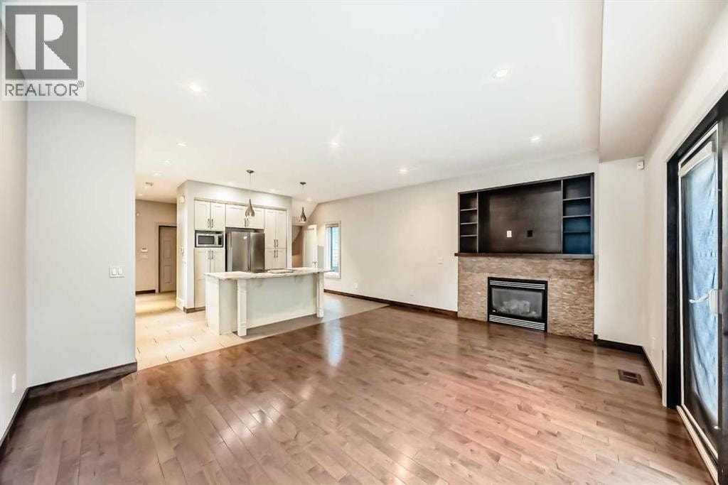 3825 1 Street NE — photo 9