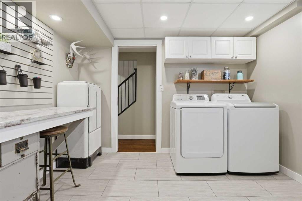 8343 48 Avenue NW — photo 32
