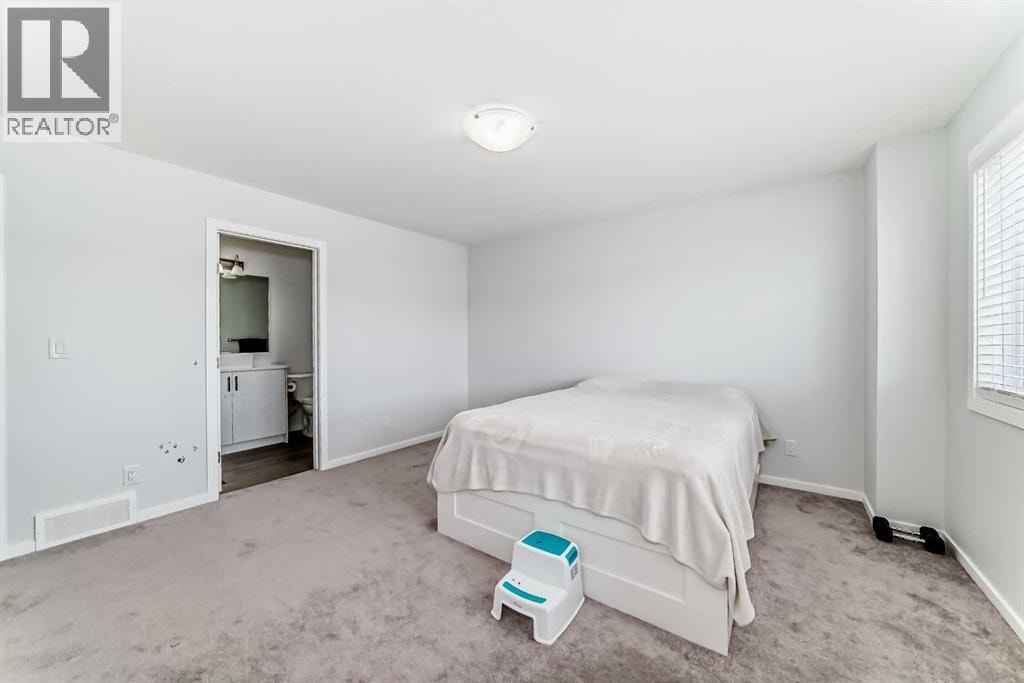 181 Yorkville Boulevard SW — photo 21