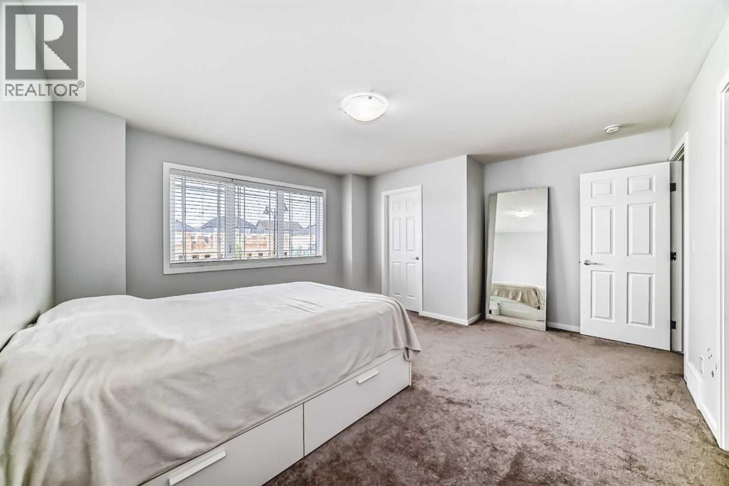 181 Yorkville Boulevard SW — photo 23