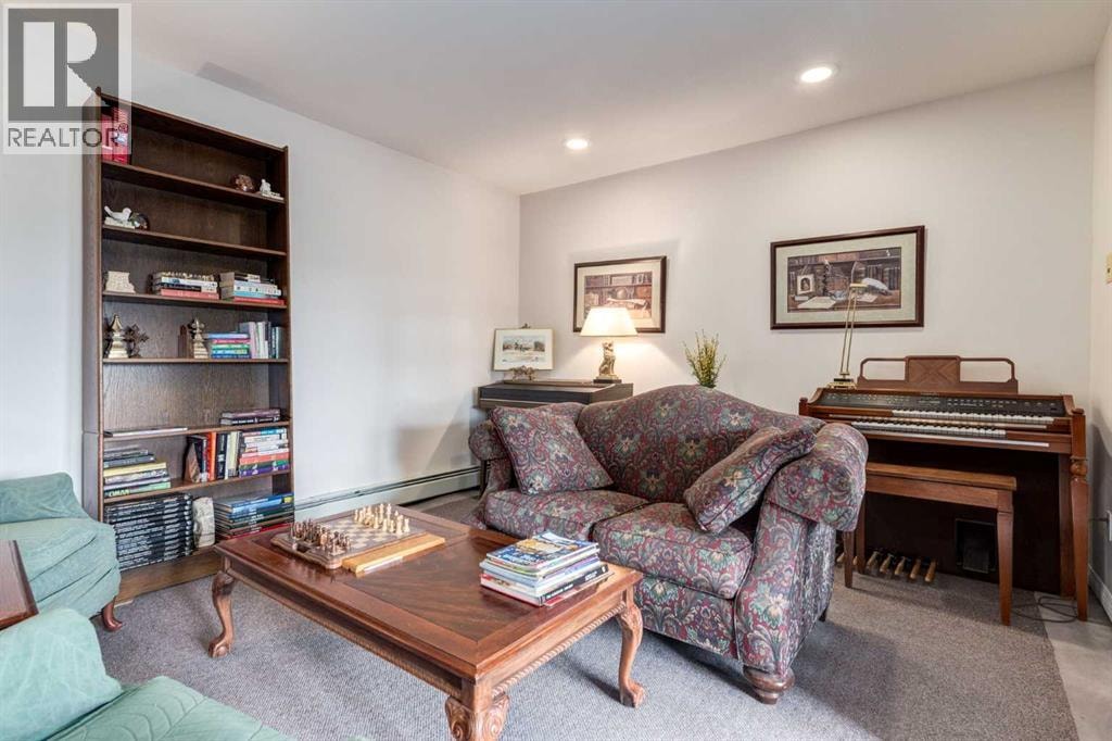 128, 5201 Dalhousie Drive NW — photo 31