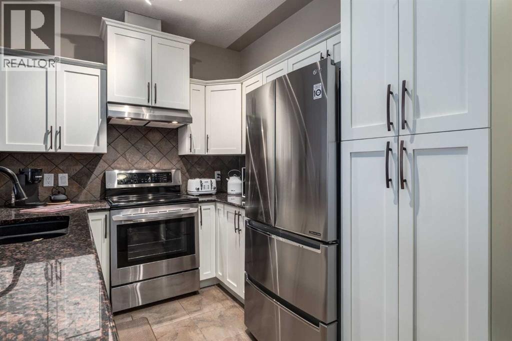 502, 30 Discovery Ridge Close SW — photo 3