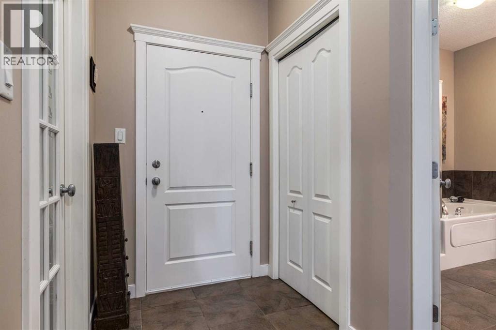 502, 30 Discovery Ridge Close SW — photo 26