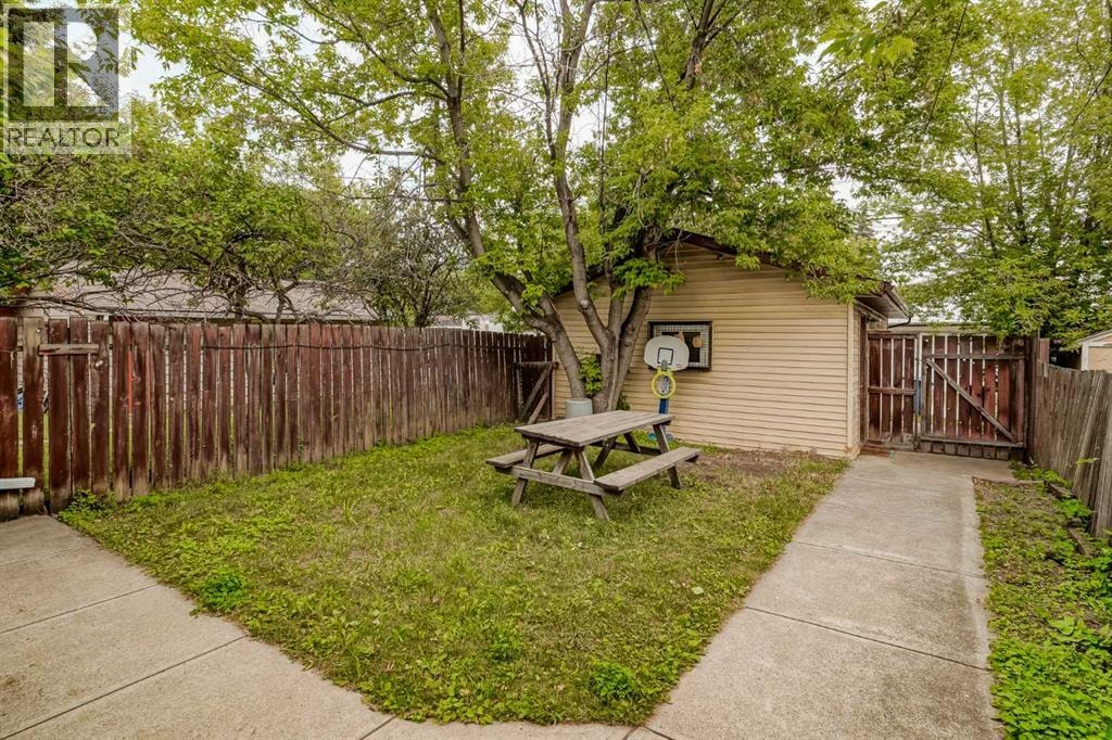 2240A 43 Street SE — photo 28
