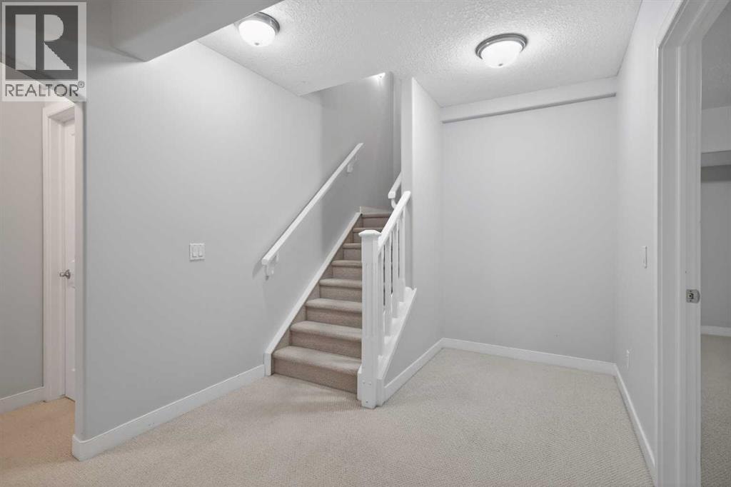 103 Bridle Estates Mews SW — photo 32