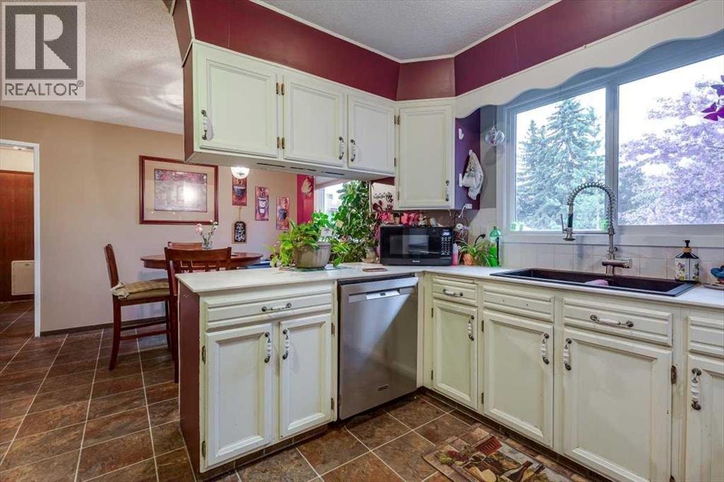 1203 Gough Road — photo 14