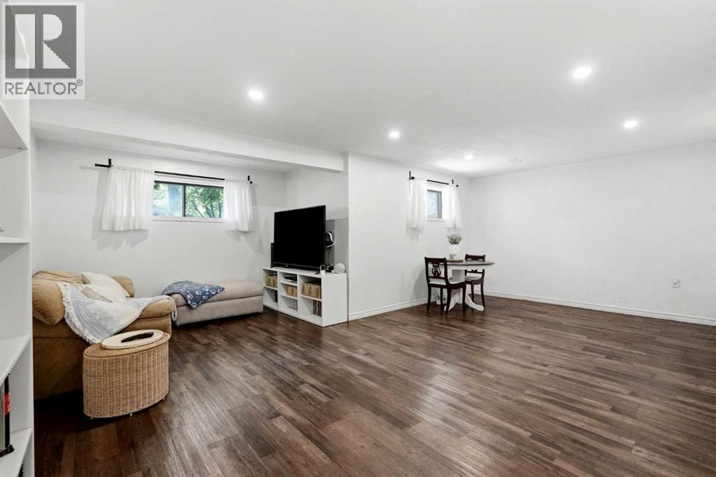 40 McKerrell Close SE — photo 21