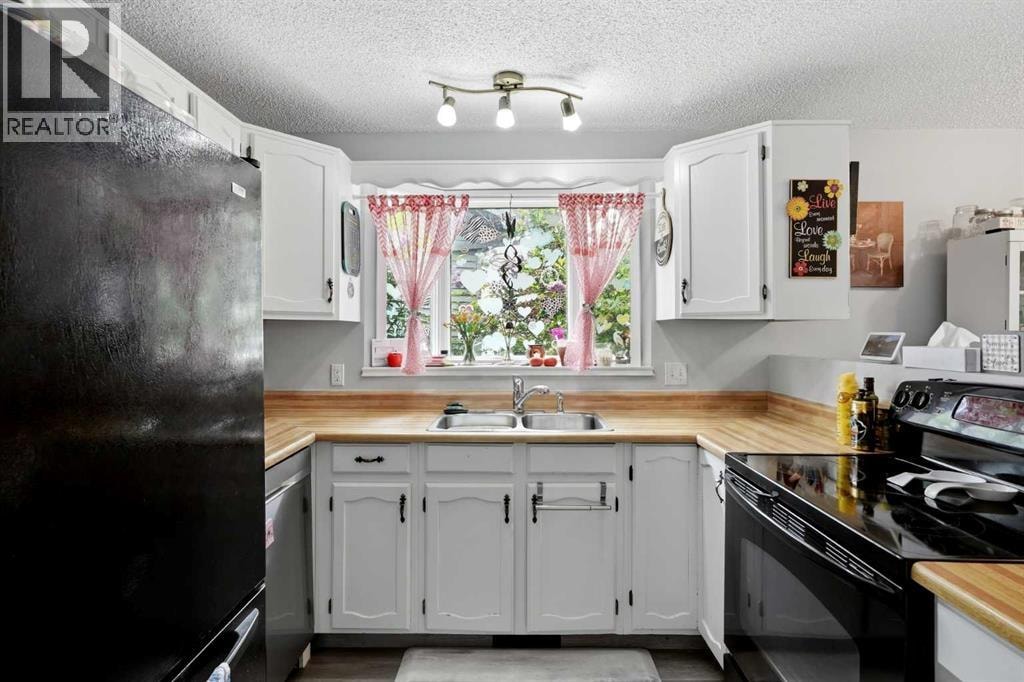 40 McKerrell Close SE — photo 9