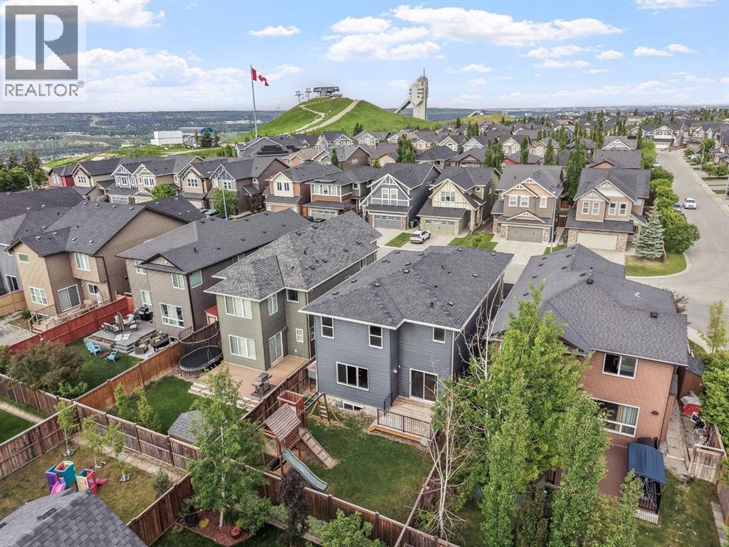 144 Cougar Ridge Manor SW — photo 3