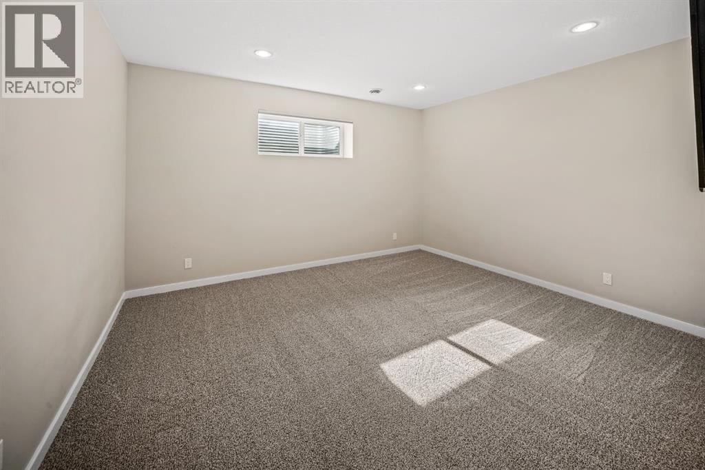 144 Cougar Ridge Manor SW — photo 42