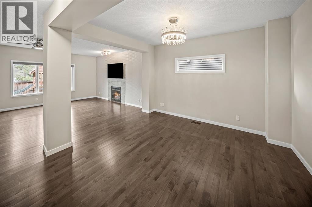 144 Cougar Ridge Manor SW — photo 7