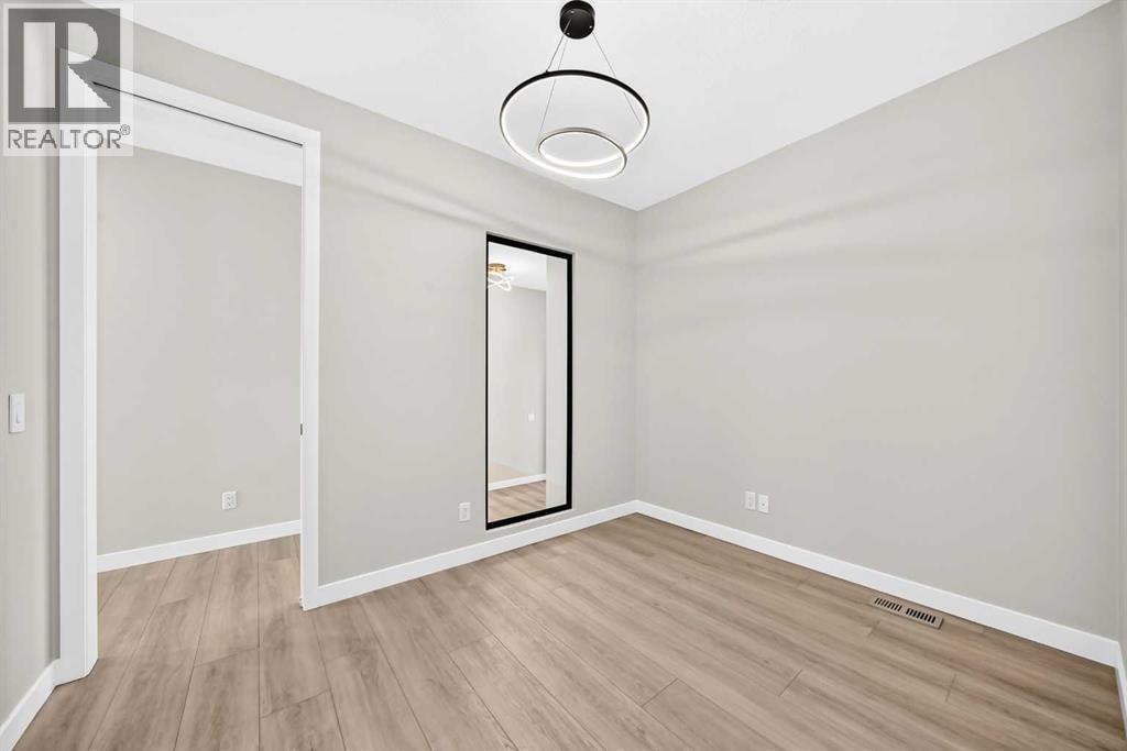 120 Magnolia Manor SE — photo 3