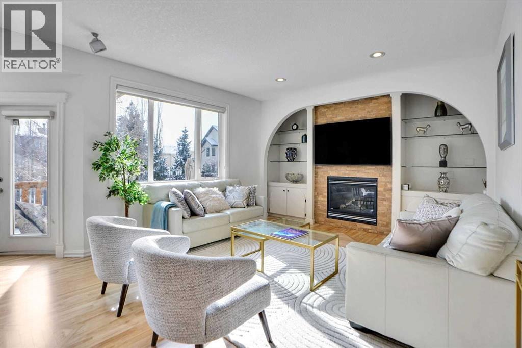 6 Strathridge Way SW — photo 11
