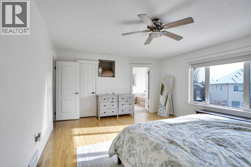 6 Strathridge Way SW — photo 31