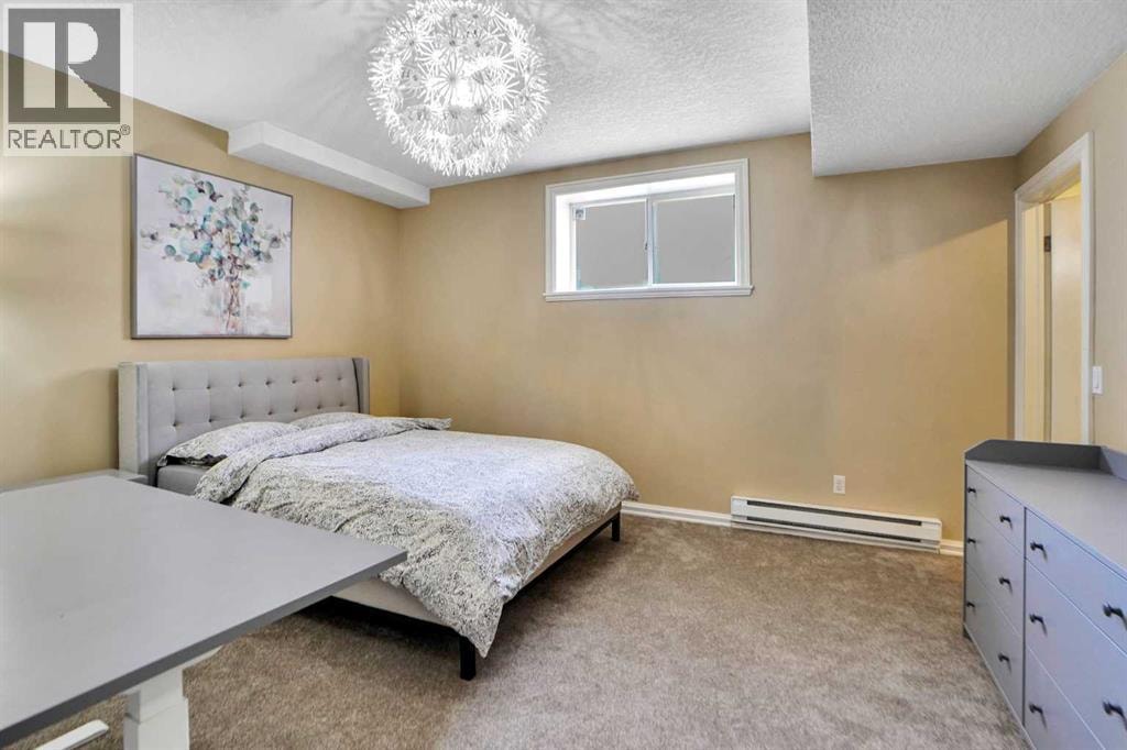 6 Strathridge Way SW — photo 40