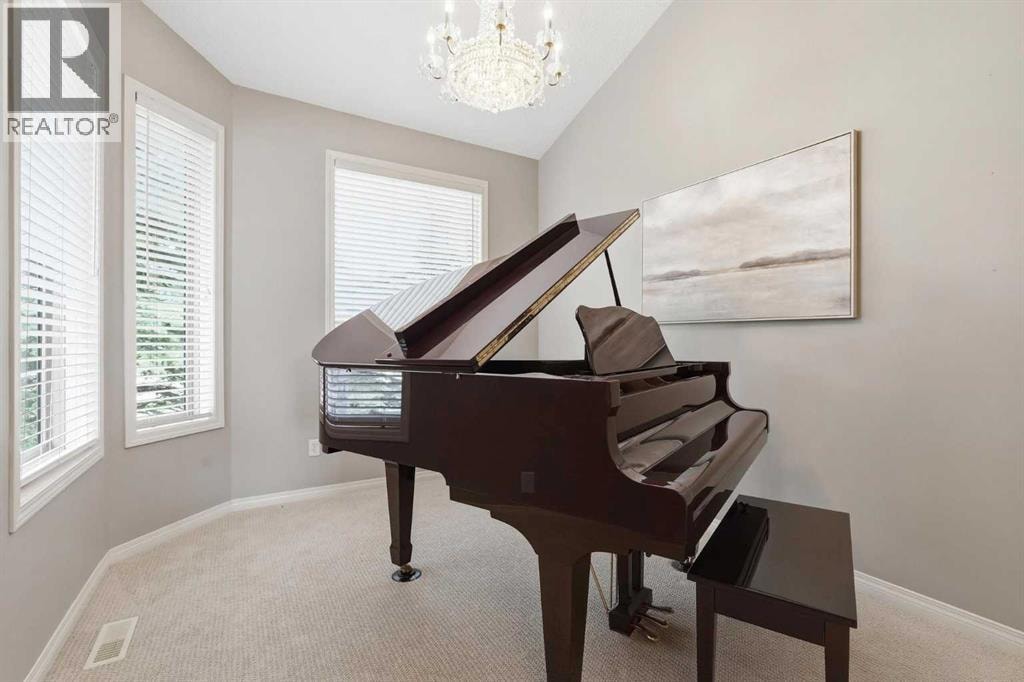 131 Springbank Terrace SW — photo 18