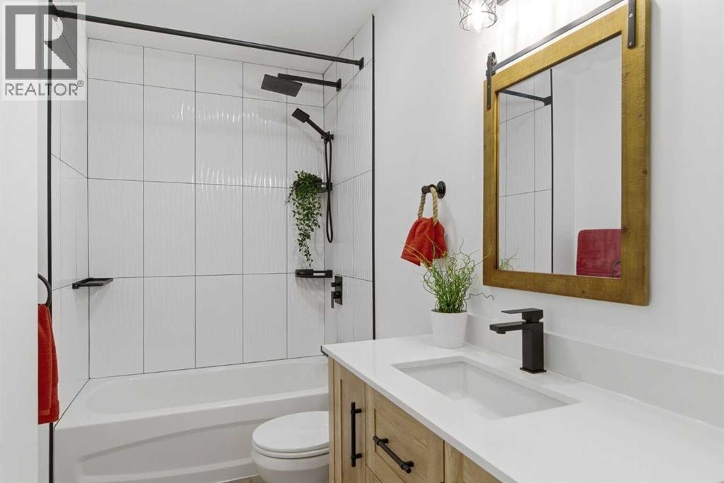 3615 1 Street NE — photo 33