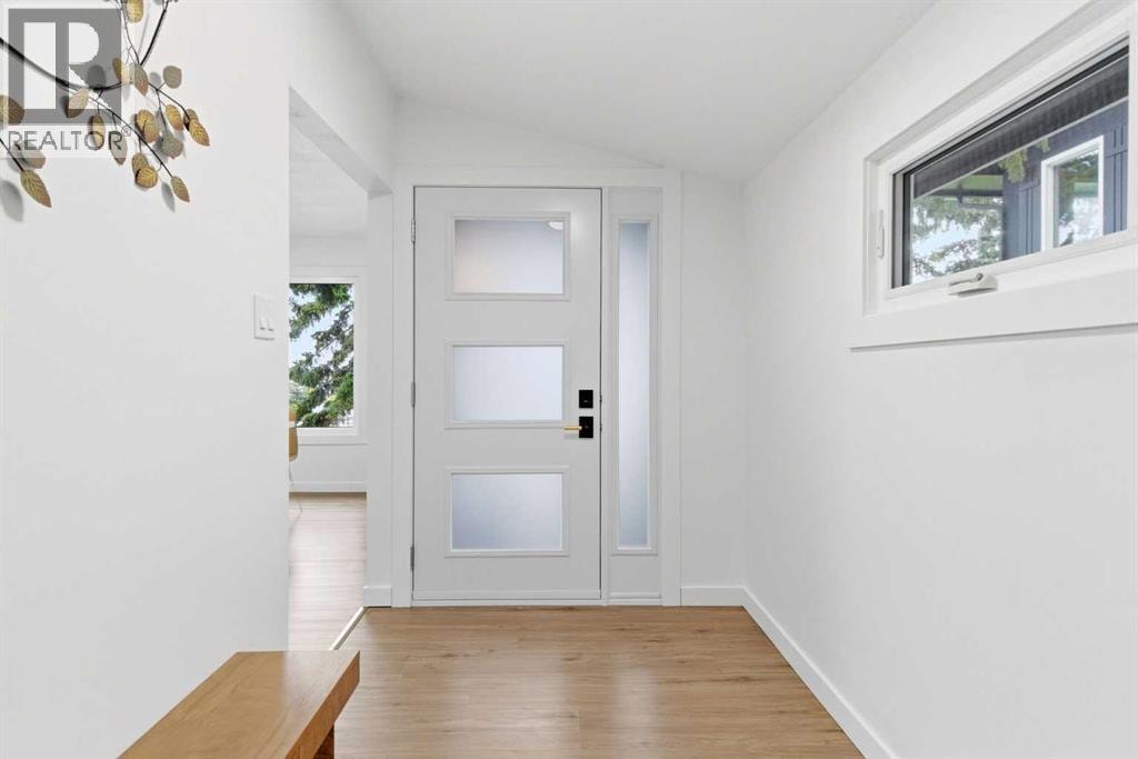 3615 1 Street NE — photo 5