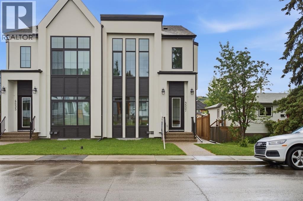 4537 21 Avenue NW — photo 37