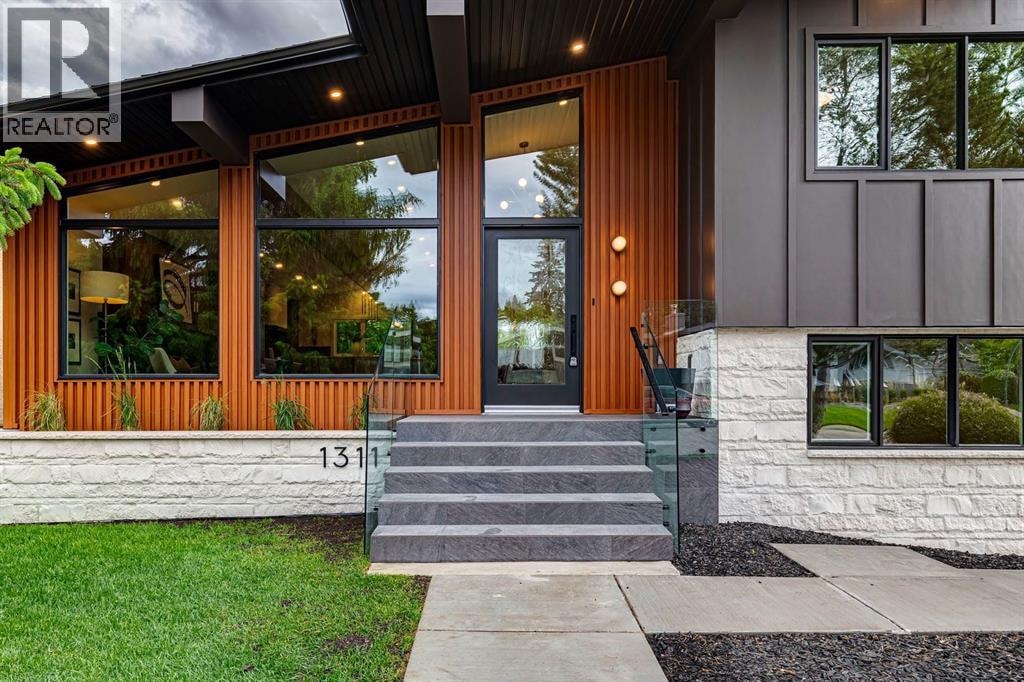 1311 Carlyle Road SW — photo 3