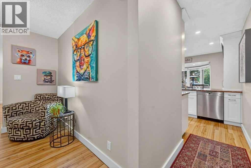 2319 5 Avenue NW — photo 13