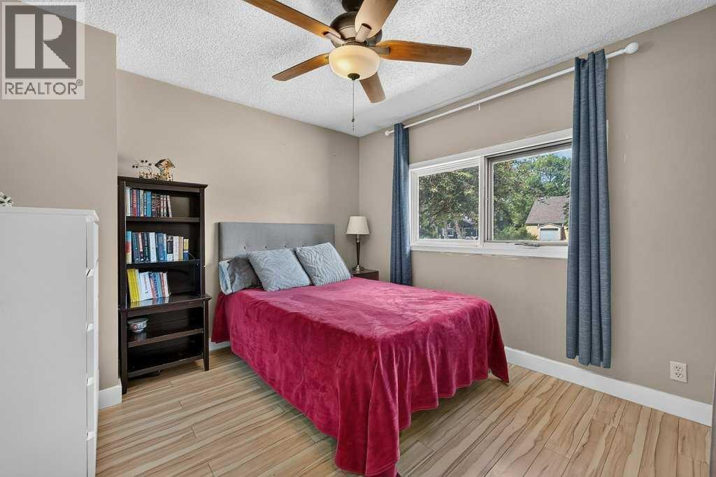2319 5 Avenue NW — photo 32