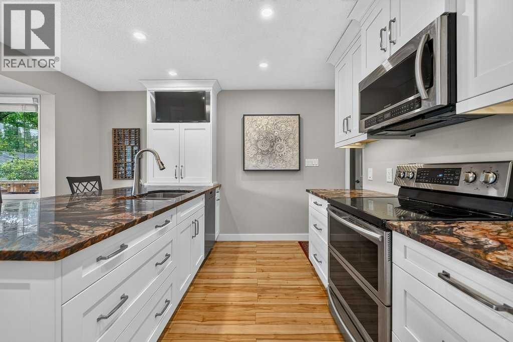 2319 5 Avenue NW — photo 21