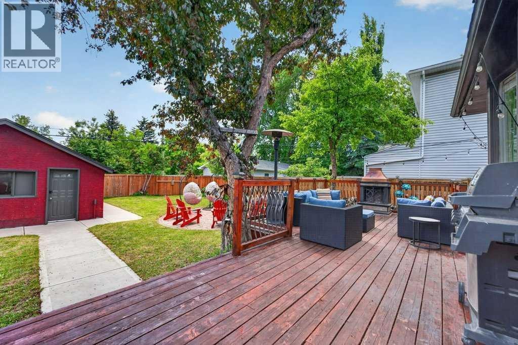 2319 5 Avenue NW — photo 40