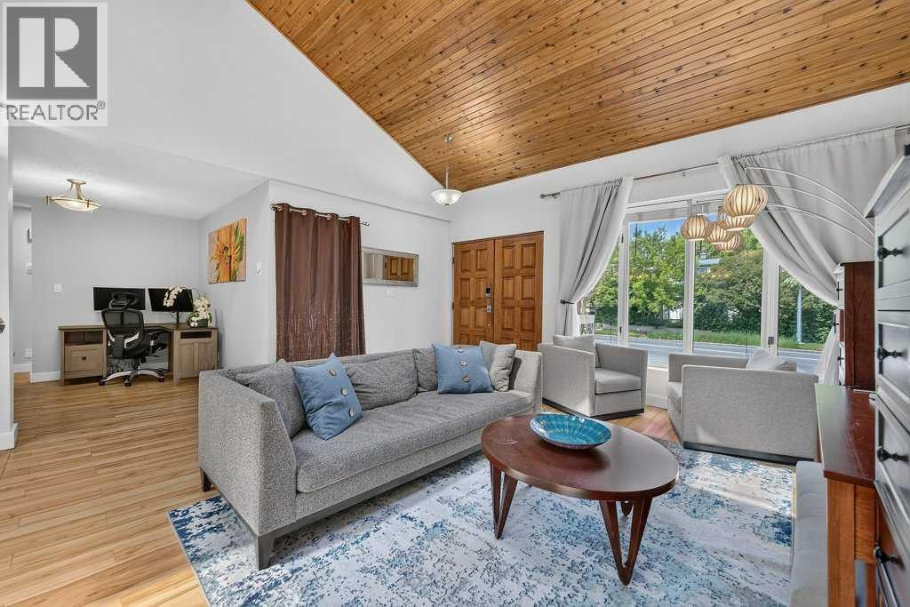2319 5 Avenue NW — photo 4