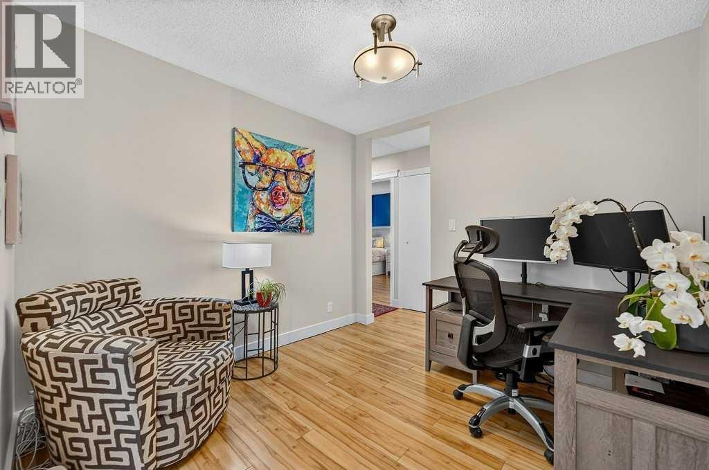 2319 5 Avenue NW — photo 15