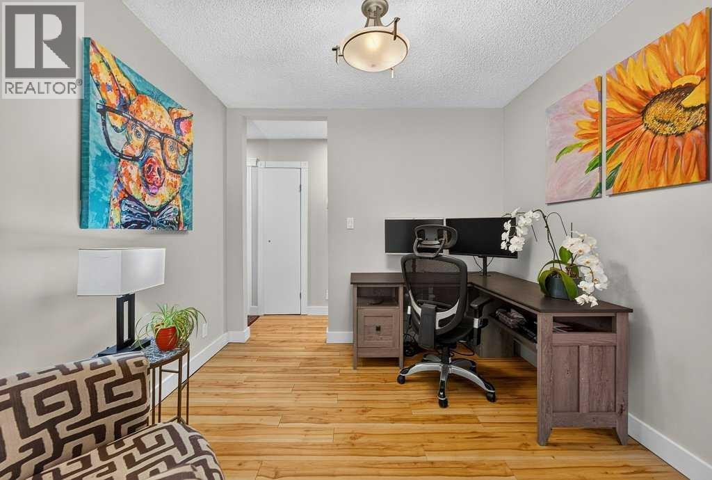 2319 5 Avenue NW — photo 14