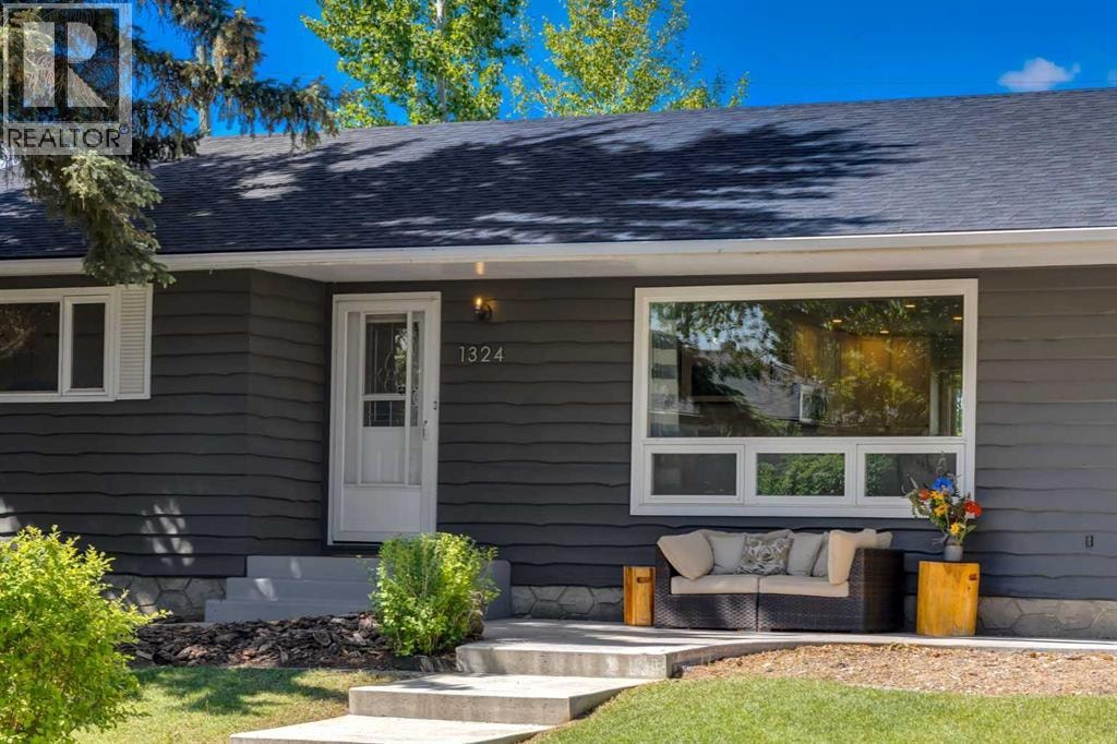 1324 Lake Sylvan Drive SE — photo 2