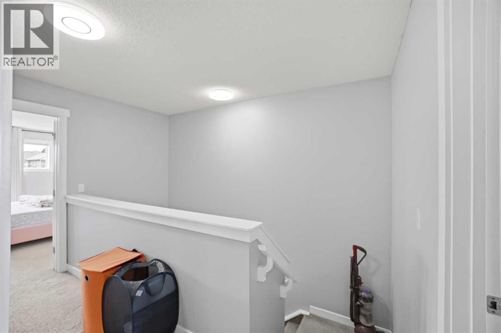 39 Panora Square NW — photo 24