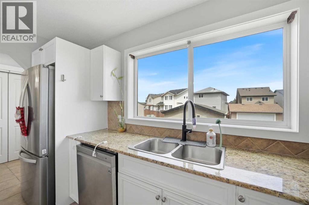 39 Panora Square NW — photo 17