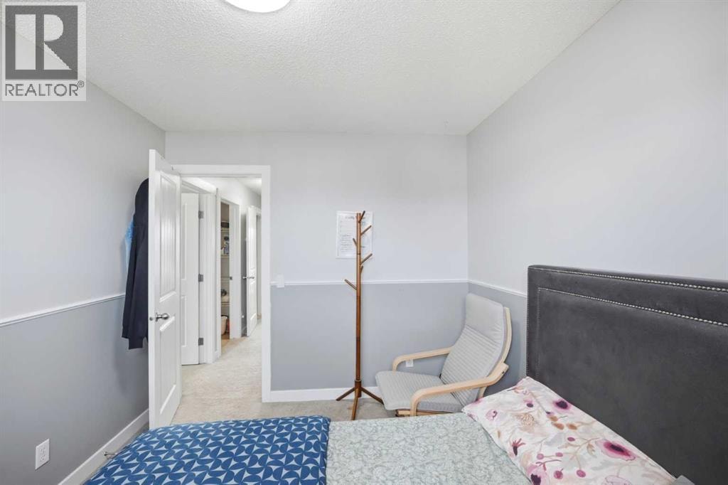 39 Panora Square NW — photo 23