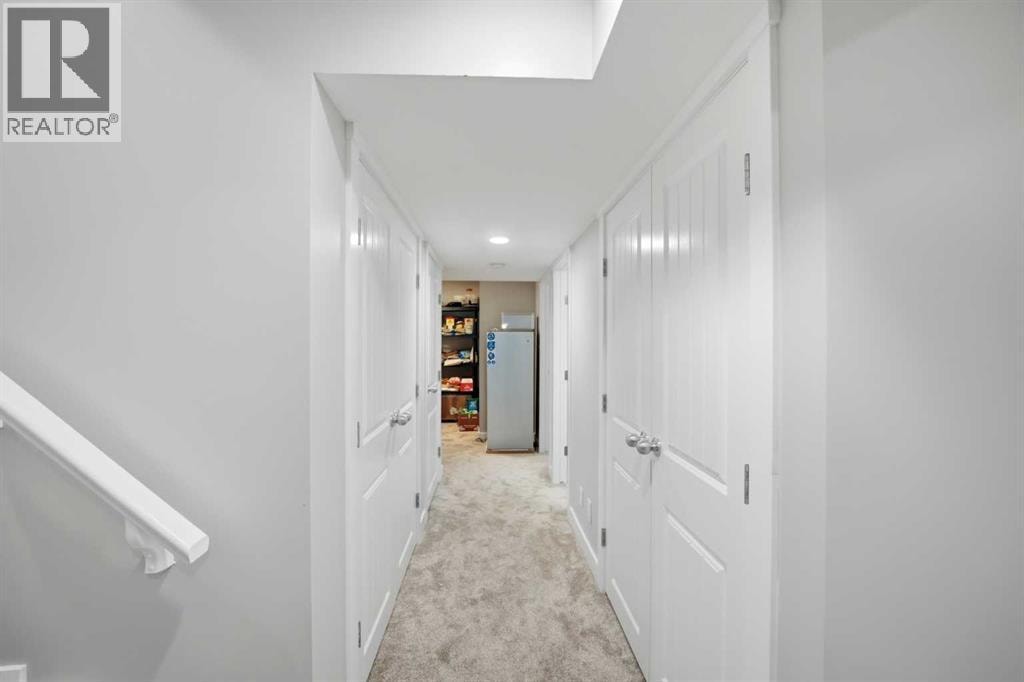 39 Panora Square NW — photo 38