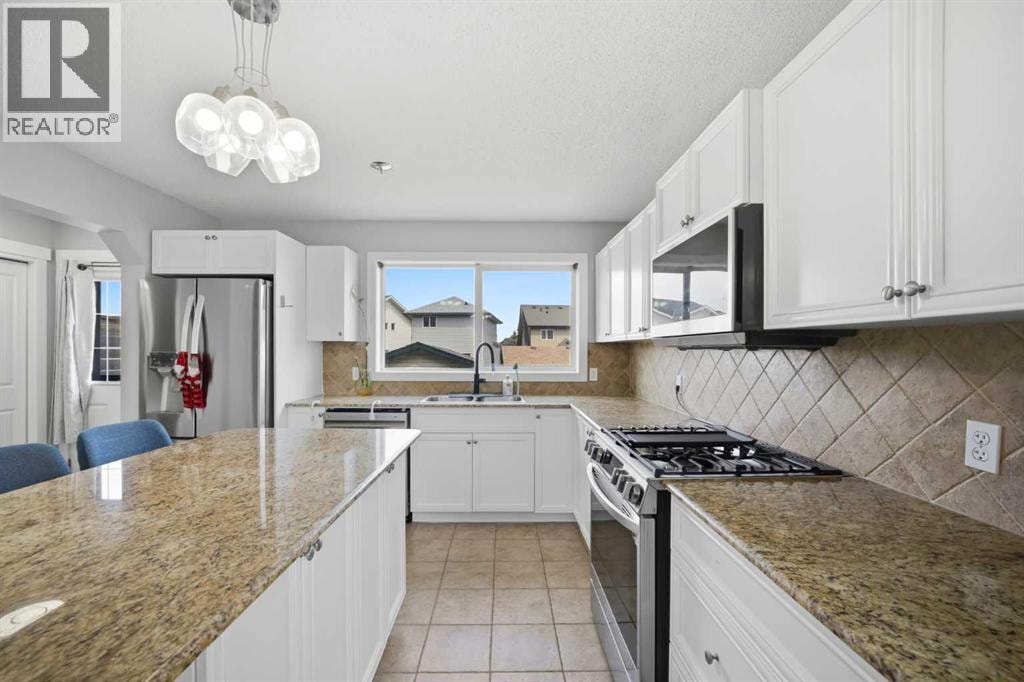 39 Panora Square NW — photo 13