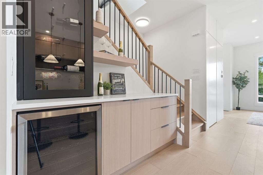 2105B 7 Street NE — photo 14