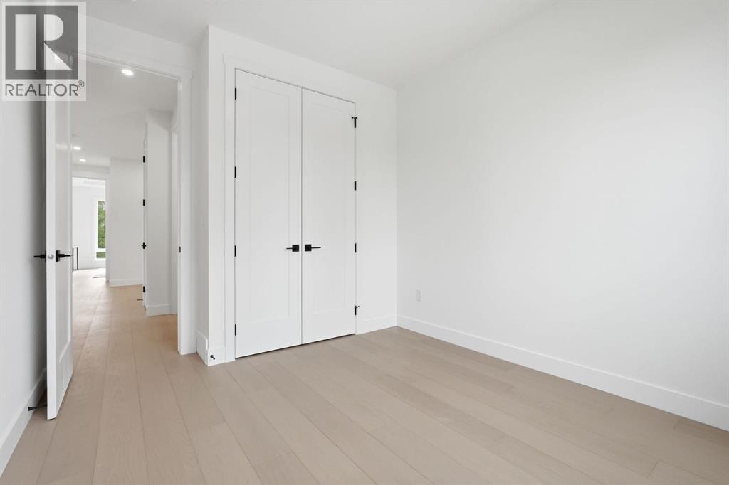 2105B 7 Street NE — photo 28