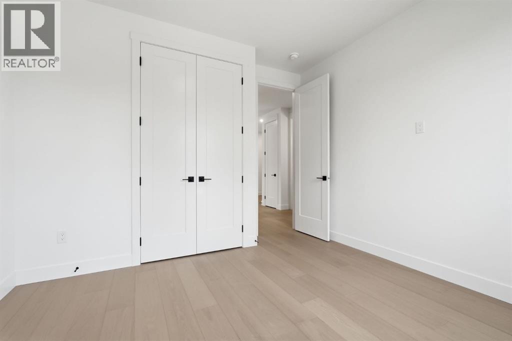 2105B 7 Street NE — photo 30