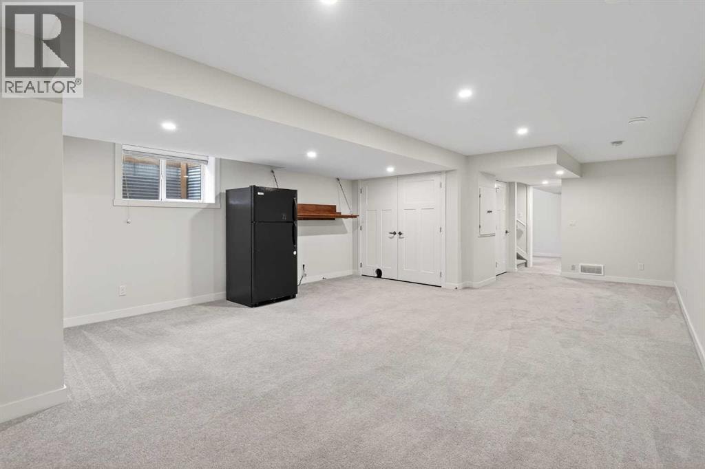 401 South Point Glen SW — photo 35