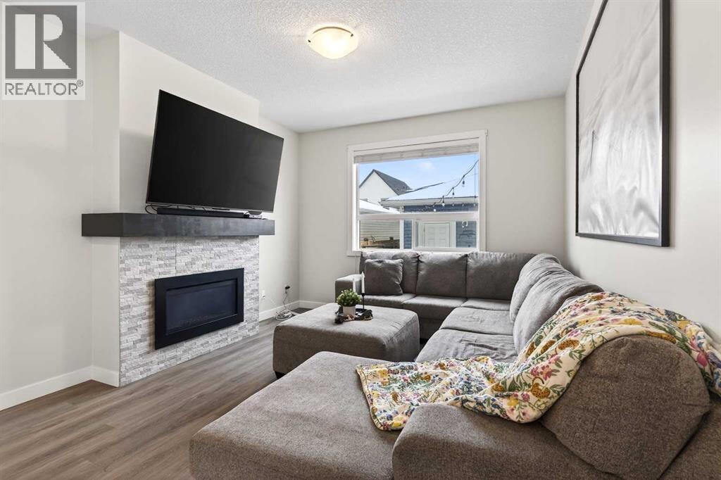 401 South Point Glen SW — photo 15