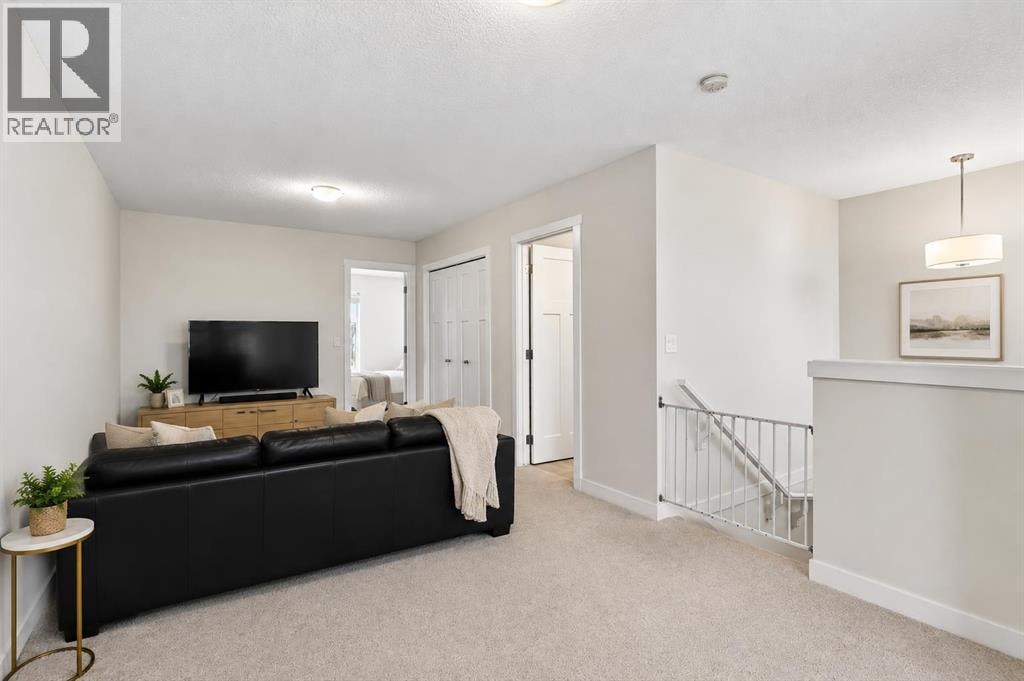 401 South Point Glen SW — photo 5