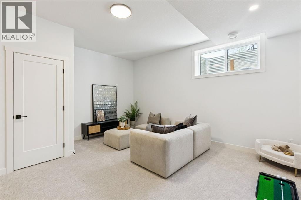 3103 42 Street SW — photo 28