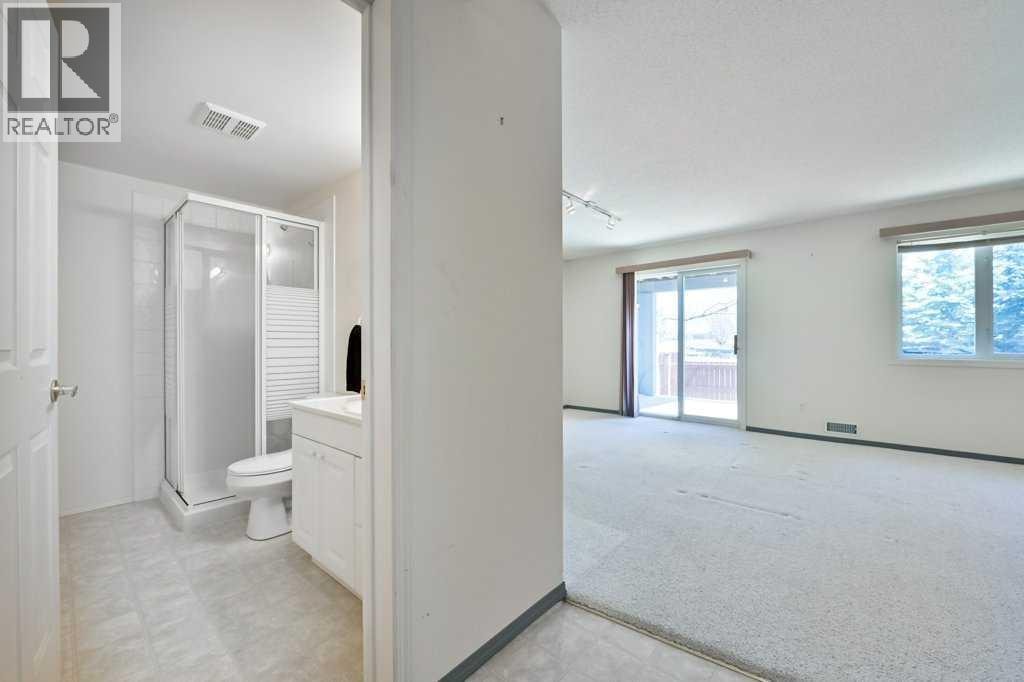 184 Valley Ridge Heights NW — photo 4