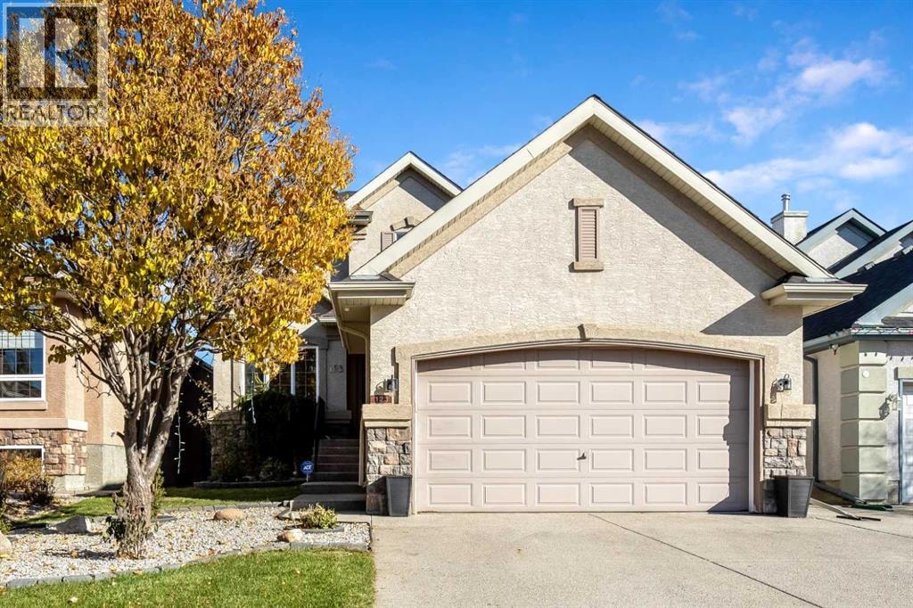 123 Cranwell Close SE — photo 1