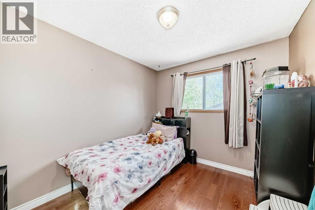52 Beacham Road NW — photo 14